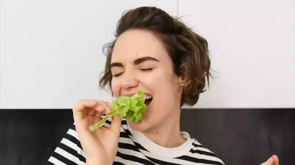 What happens to our body if we eat lettuce every day?