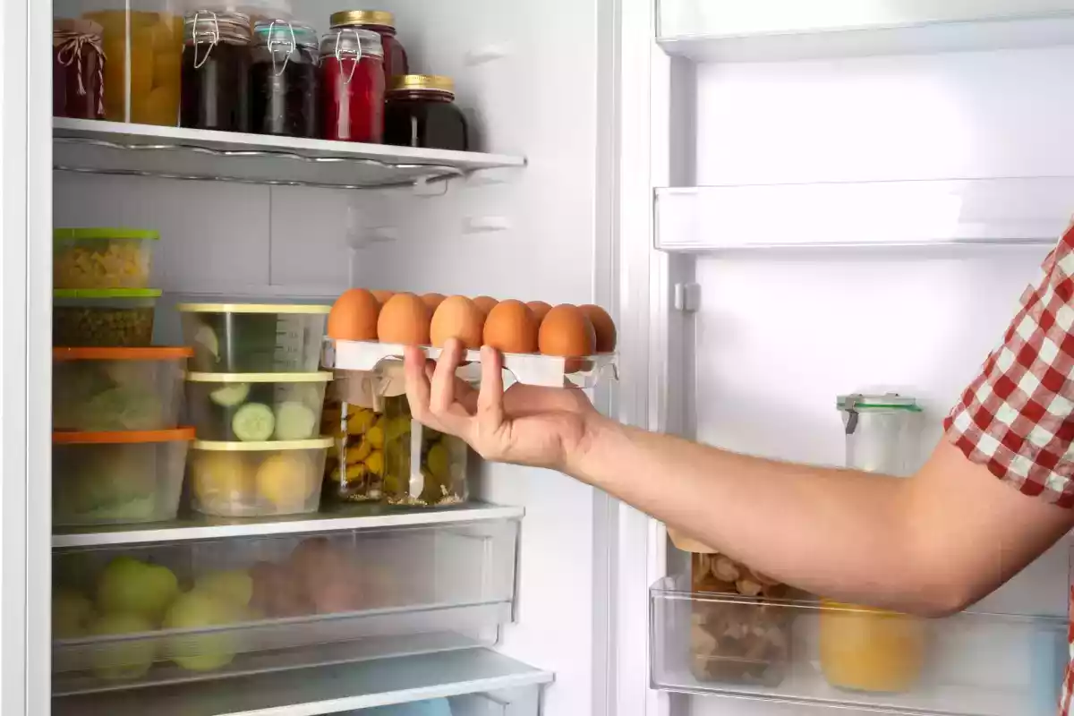 5 foods that shouldn't be kept together in the fridge: find out why