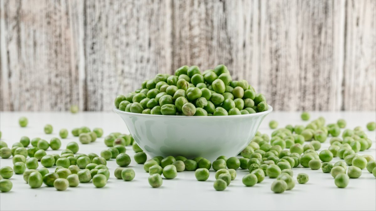 Peas: the spring superfood that adults forget!