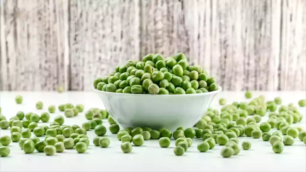 Peas: the spring superfood that adults forget!