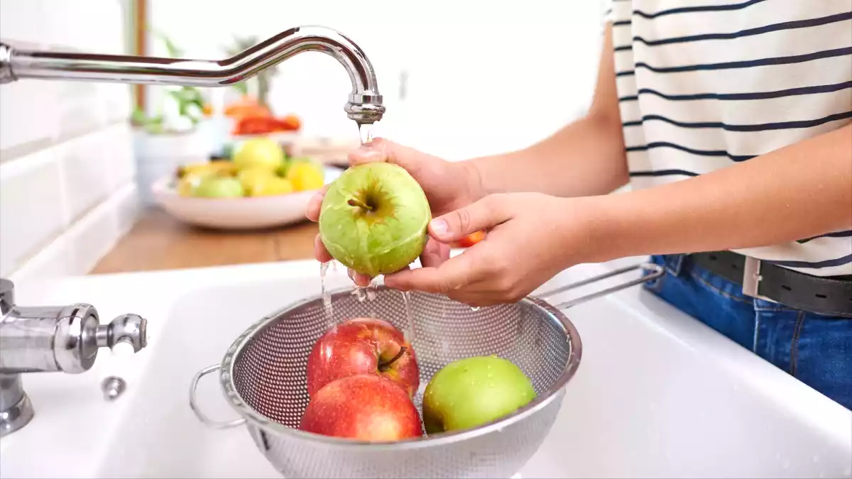 Do you wash fruit properly? See the mistake that harms your health!
