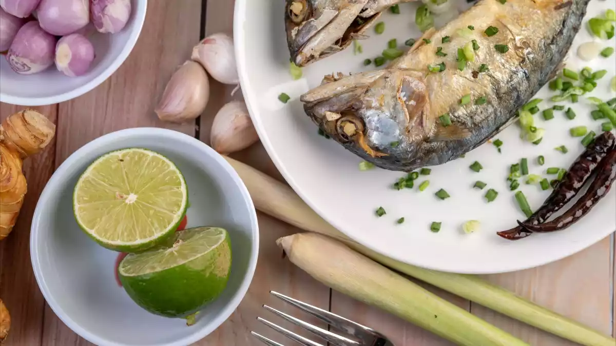 The lemon trick that changes the taste of your fish
