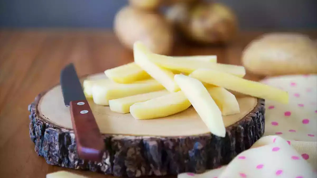 Can I freeze raw potatoes? See what happens