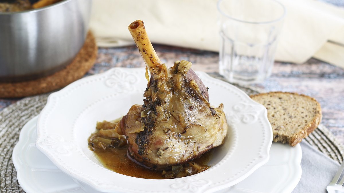 How to cook lamb and not fail. Keys to make it tasty and juicy the first time.