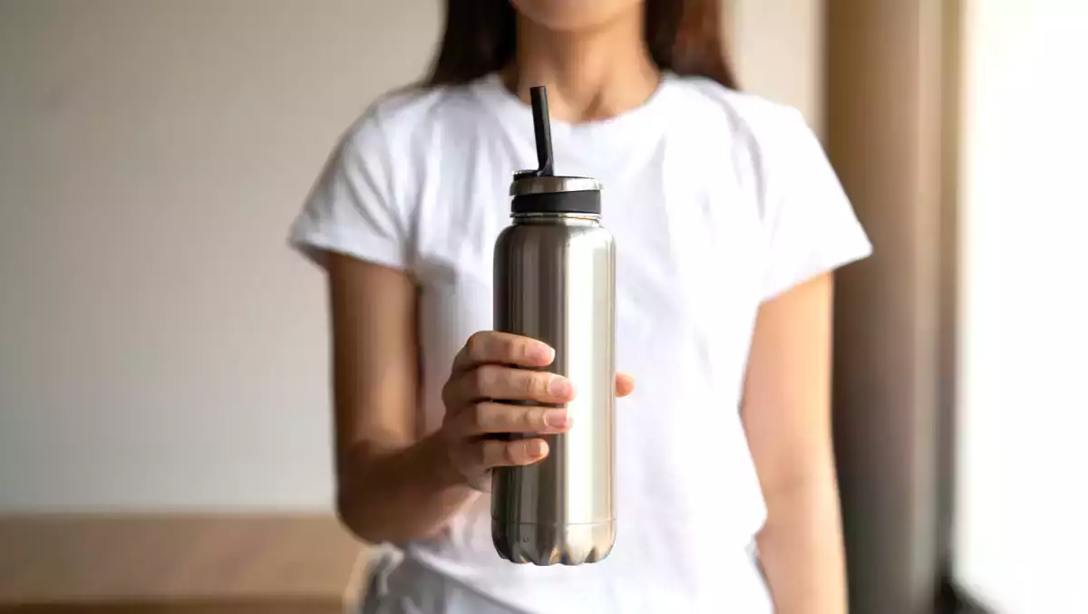Drinking more water every day: why (and how) the water bottle with straw can change your life