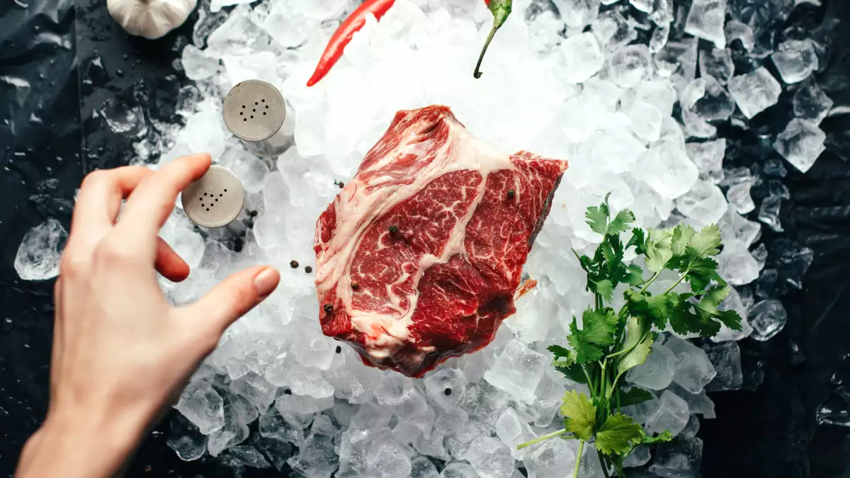 What happens if you freeze meat the wrong way?