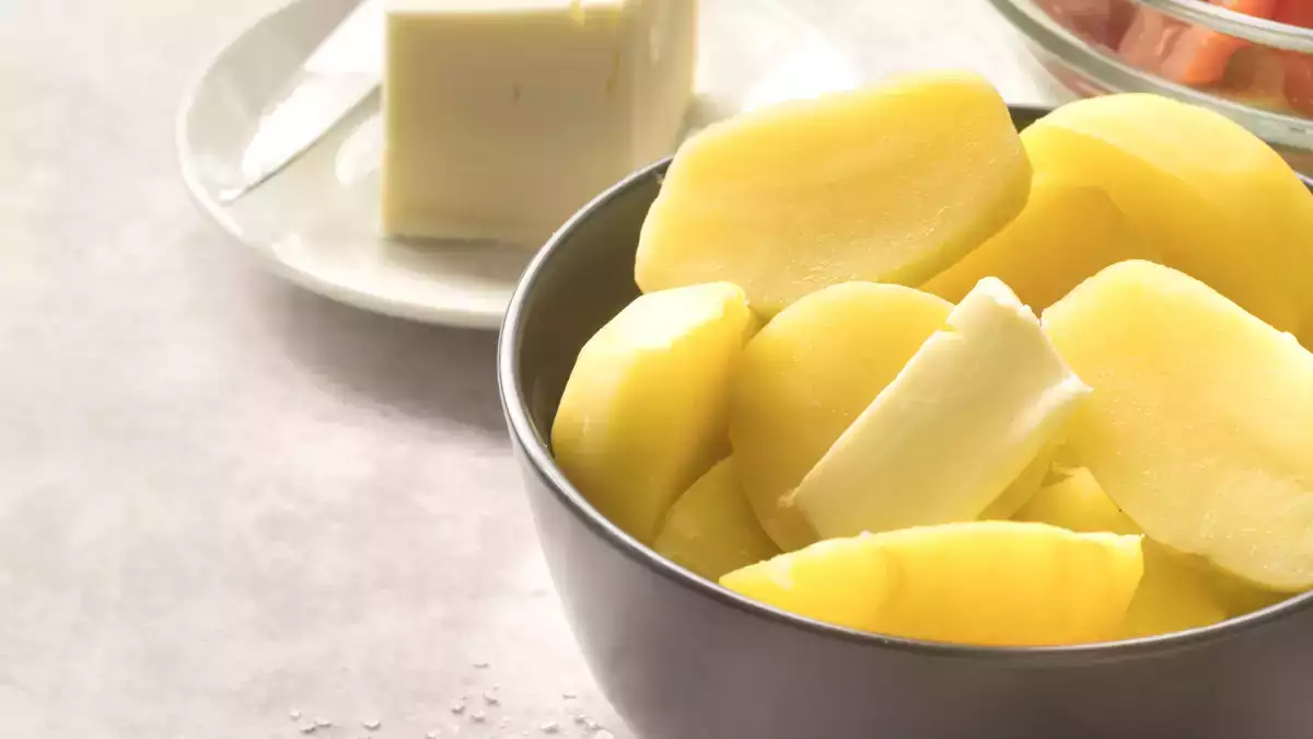 Boiling potatoes? Don’t skip this step or they’ll turn gray