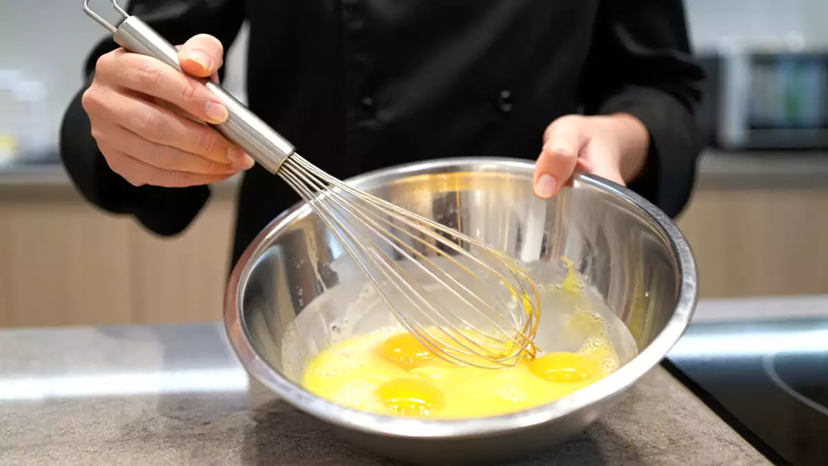 How to substitute eggs in cooking: 8 easy and surprising alternatives