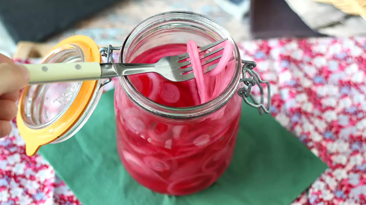 You won't believe how easy it is to prepare chef-style pickled onions in minutes