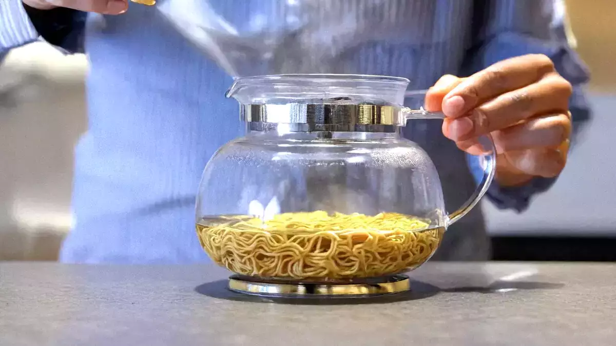 Yes, you can cook pasta in a kettle! Here’s the surprising trick that works and tastes delicious