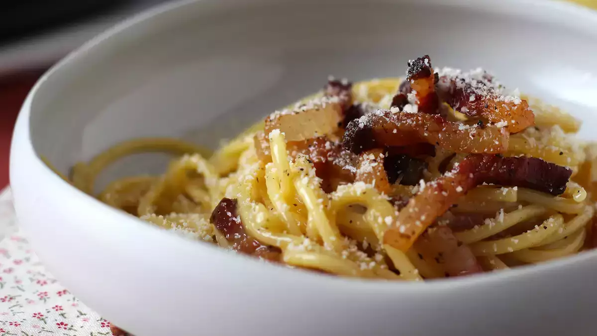 Discover 7 creative spaghetti recipes that elevate everyday pasta beyond the classic bolognese