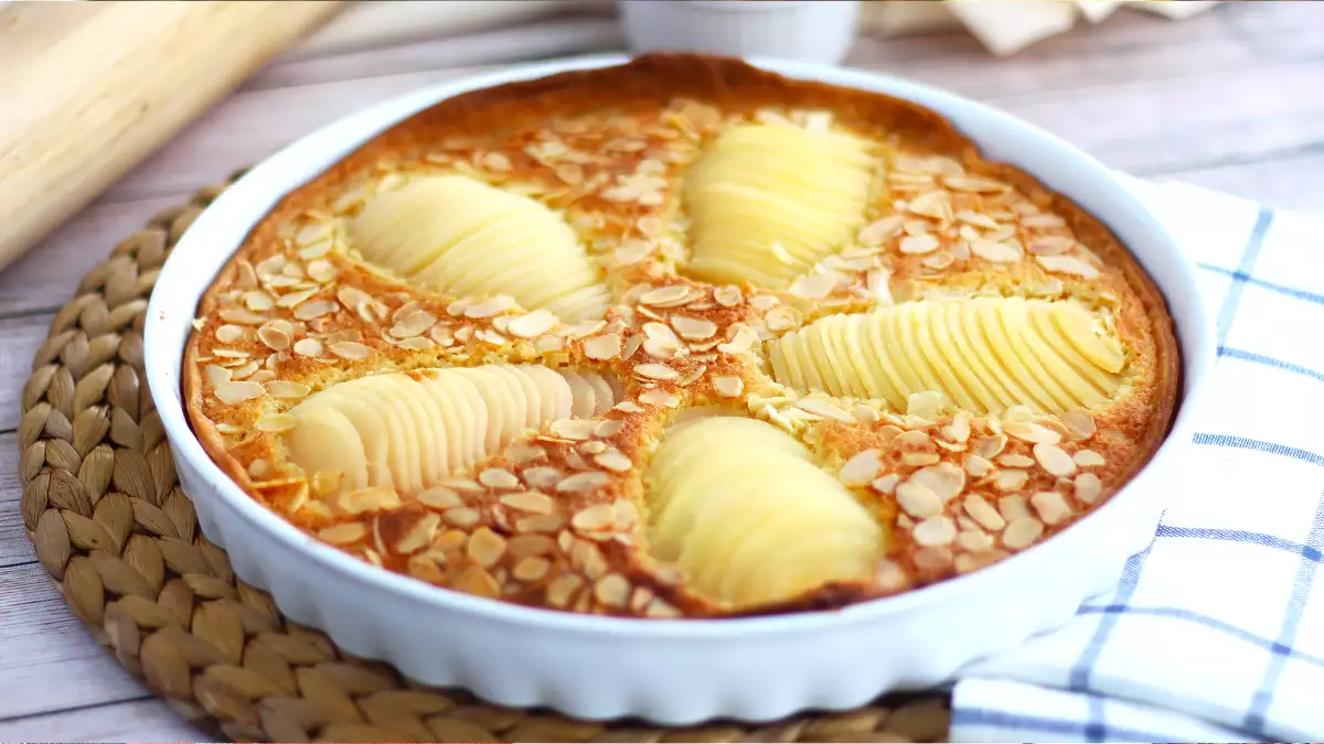 We found the perfect pear tart: beautiful, delicious, and incredibly easy to recreate at home