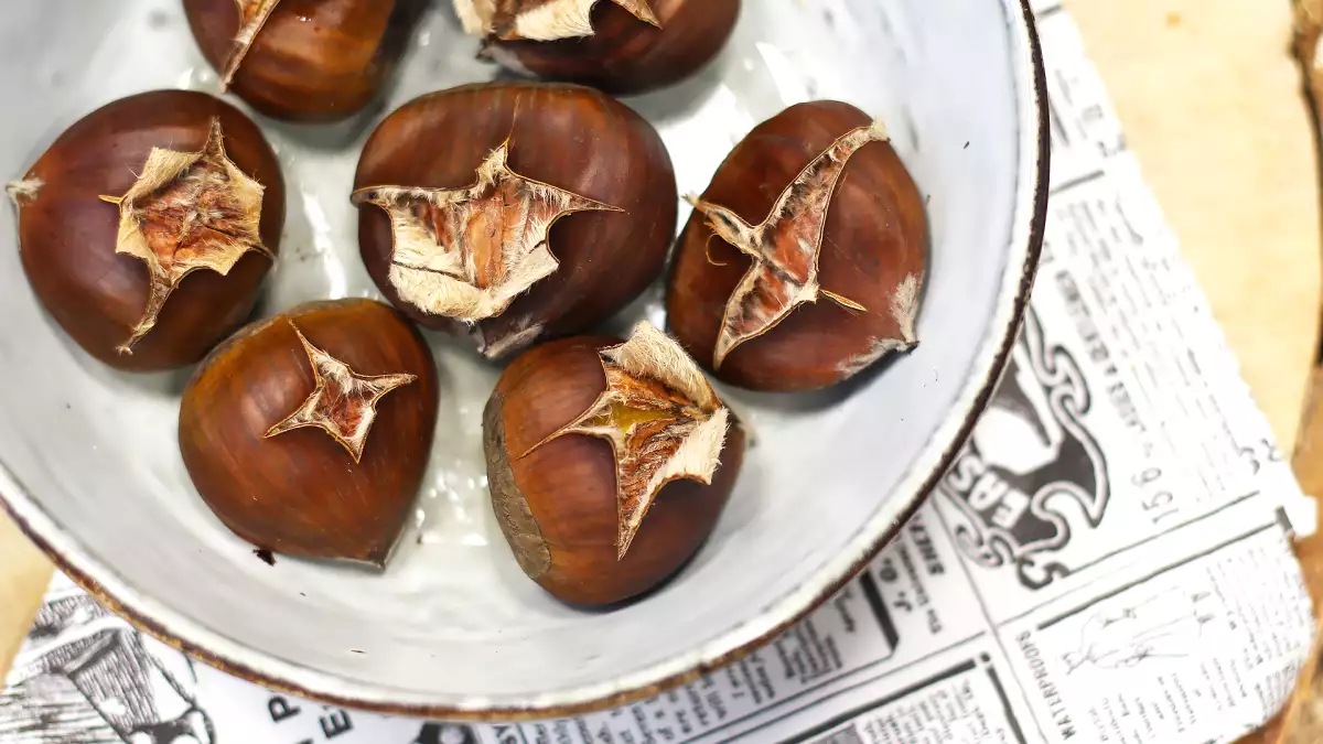 Chestnuts in the microwave? This 7-minute trick will change how you do winter snacks forever
