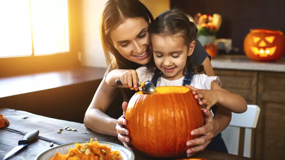 How to carve a pumpkin at home and enjoy the Halloween ritual without cuts or scares
