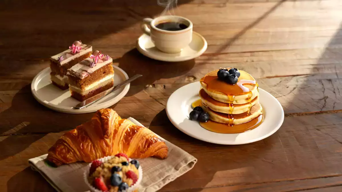 33 perfect breakfast cakes: the complete guide to a yummy, wholesome wake-up call