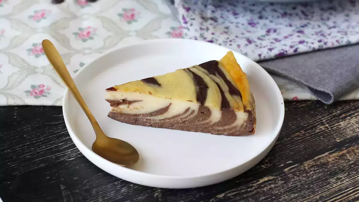 Daily Menu, april 26: Savor the flavors with fish cakes, spinach chicken curry, and marbled flan