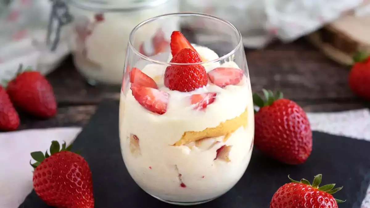 Strawberry tiramisu: a springtime version of the Italian classic