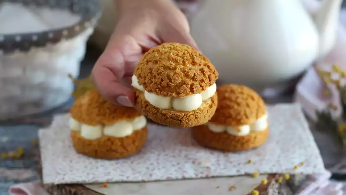 Daily Menu, May 17: a delightful journey from ginger coffee to creamy puffs