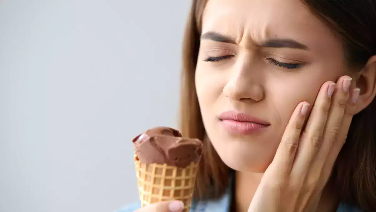 Stop cold-sensitive tooth pain with easy home tips: what actually eases sensitivity and discomfort