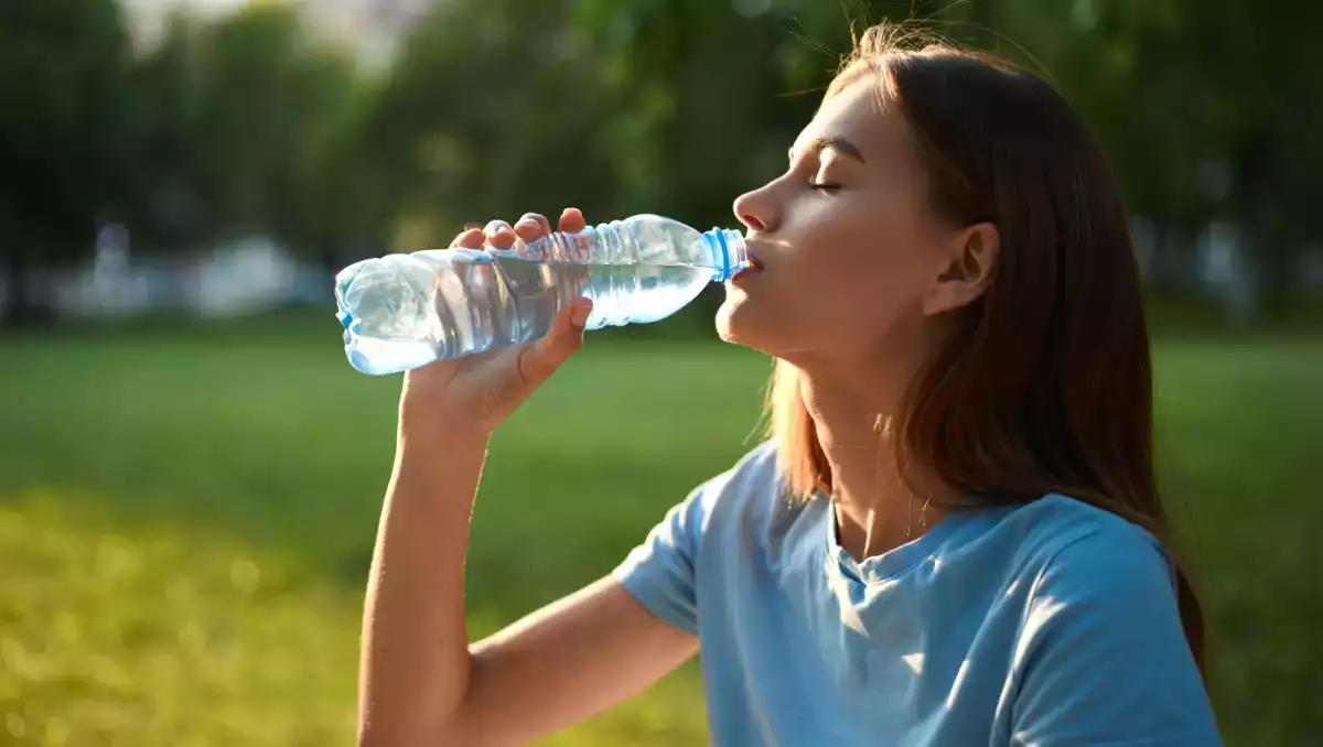 Should we stop reusing plastic bottles? What you need to know about risks, myths and safe use