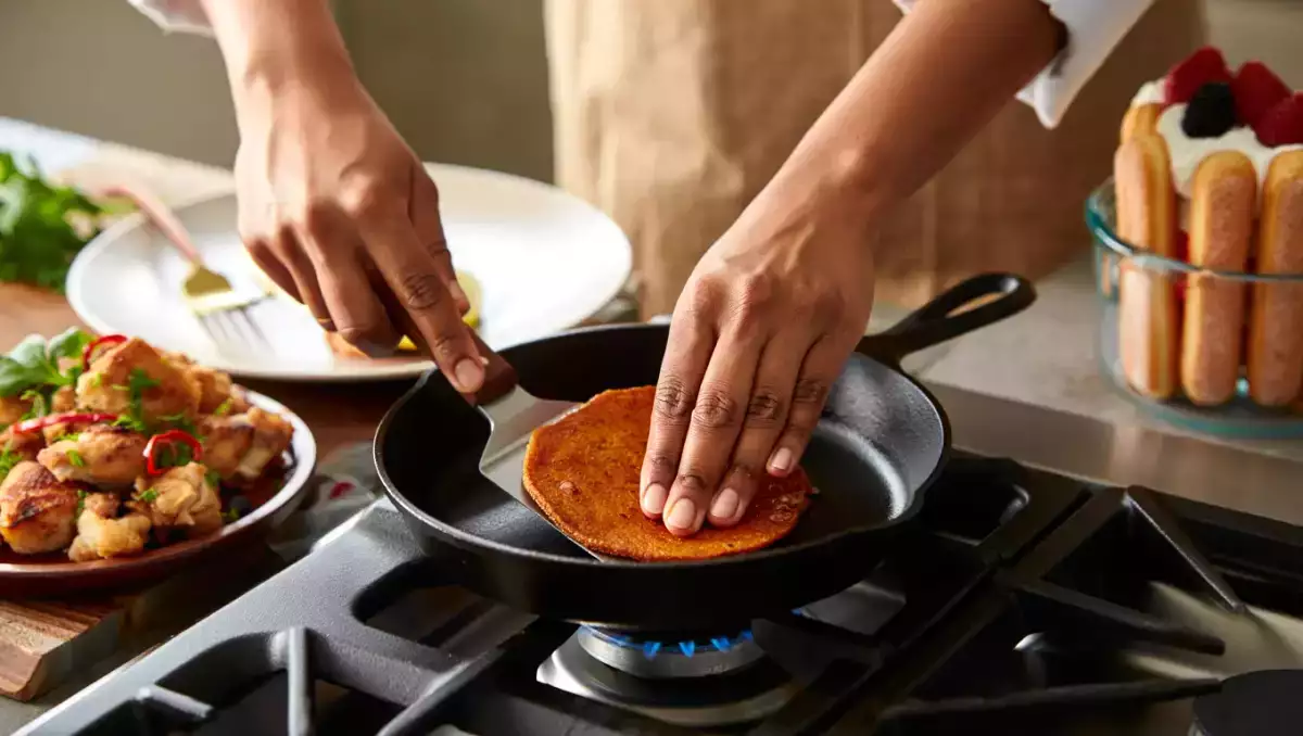 Daily menu for June 25: a spicy starter, a nourishing main, and a delightful dessert to savor