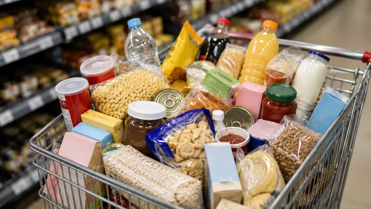 Everyday foods that look cheap but quietly blow your monthly grocery budget: how to spot them