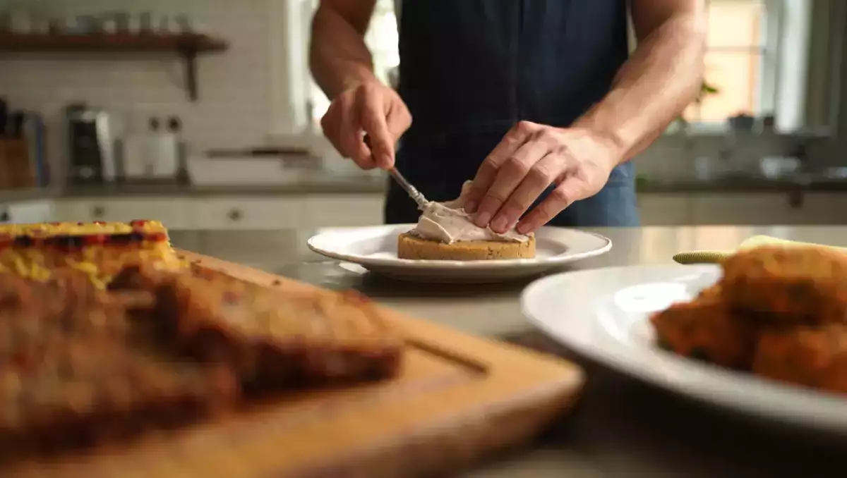 Daily menu, July 13: a flavorful journey with jalapeno poppers, sweet potato falafels, and banana cake