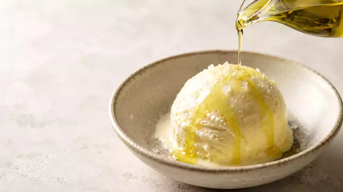 Try this one-minute trick to turn plain vanilla ice cream into a show-stopping dessert tonight