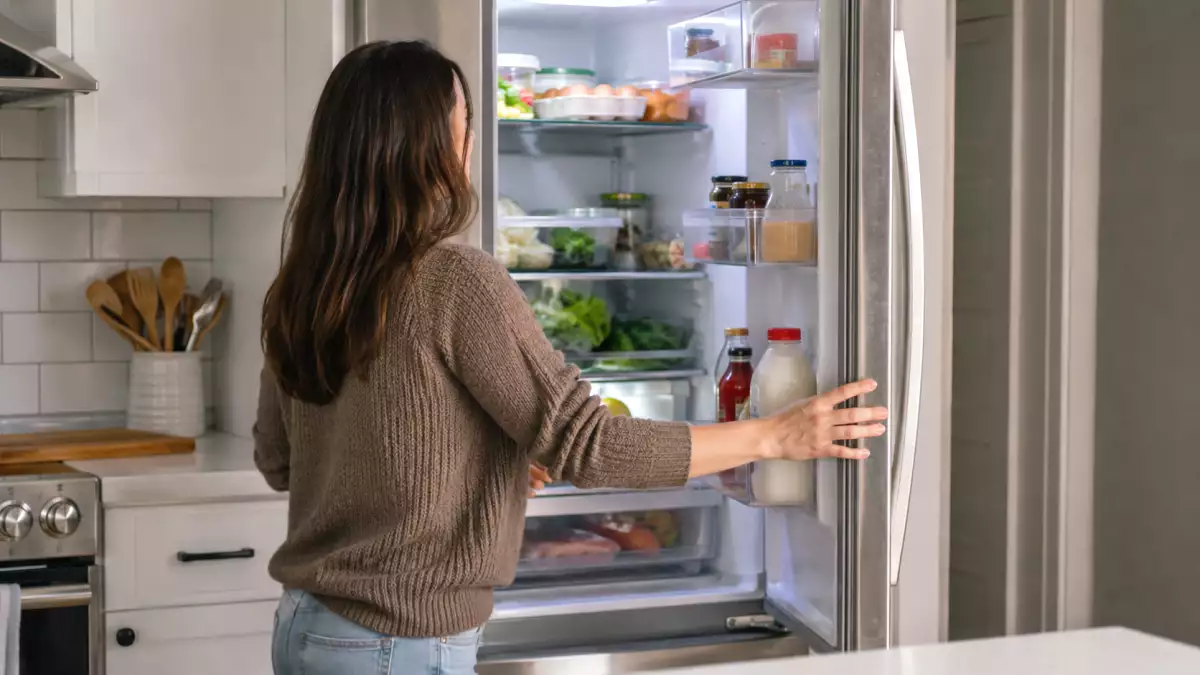 Power outage checklist: what to keep or toss from your fridge during thunderstorms and blackouts