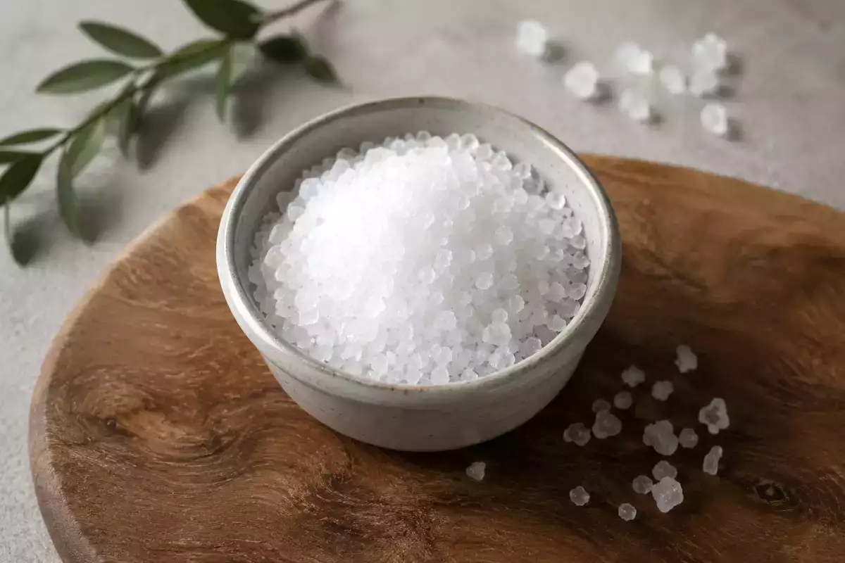 Fine salt vs fleur de sel vs pink salt vs iodized salt: Which one should you use for home cooking?