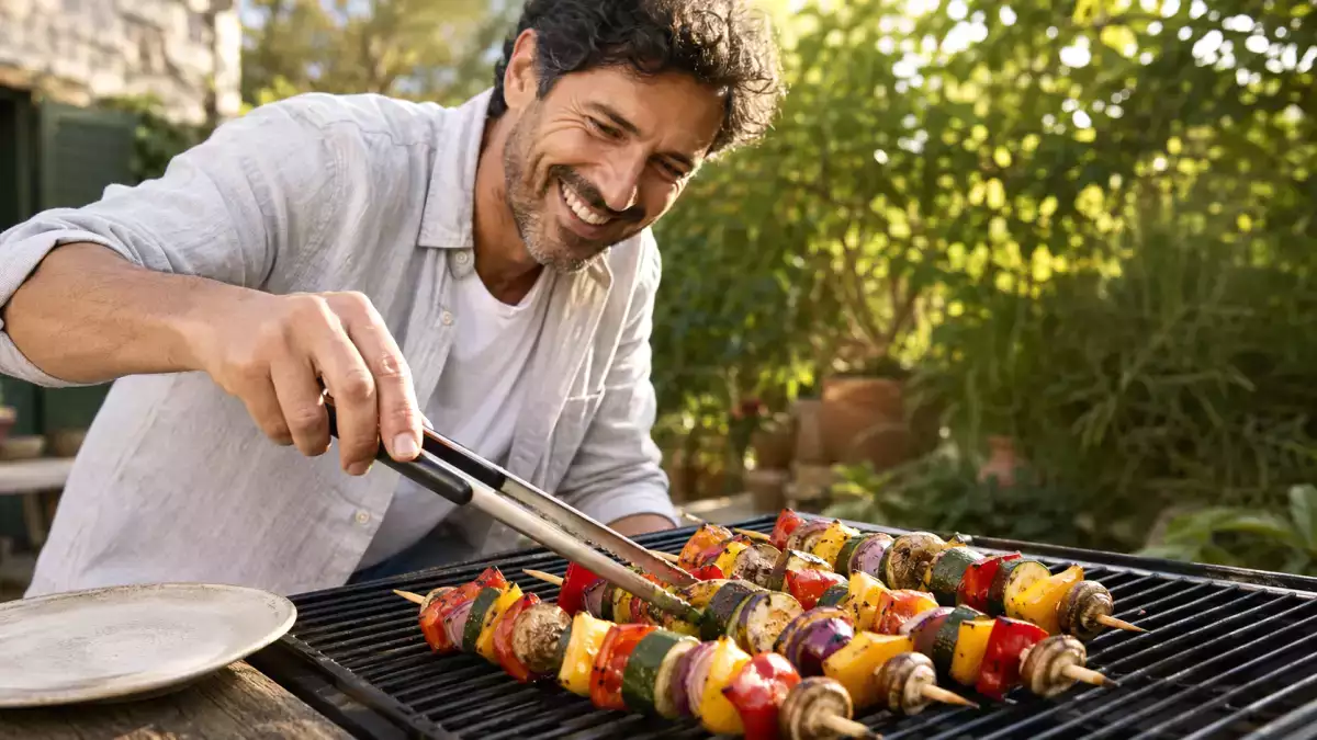Make your barbecue healthier: practical tips for cooking over coals and reducing smoke exposure