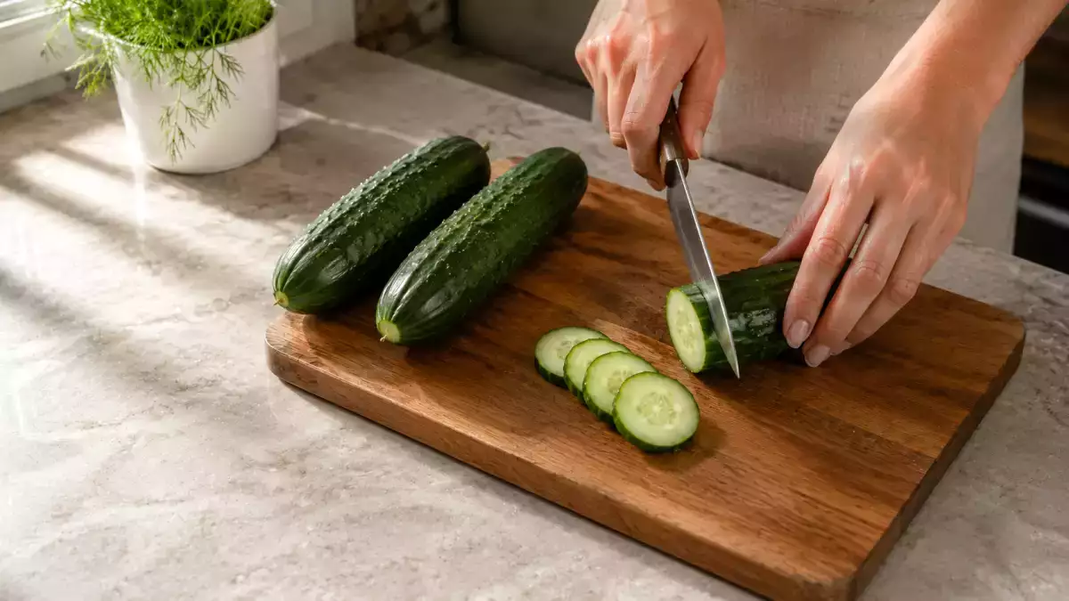 Why some people feel sick after eating cucumbers and 3 simple ways to make them taste better
