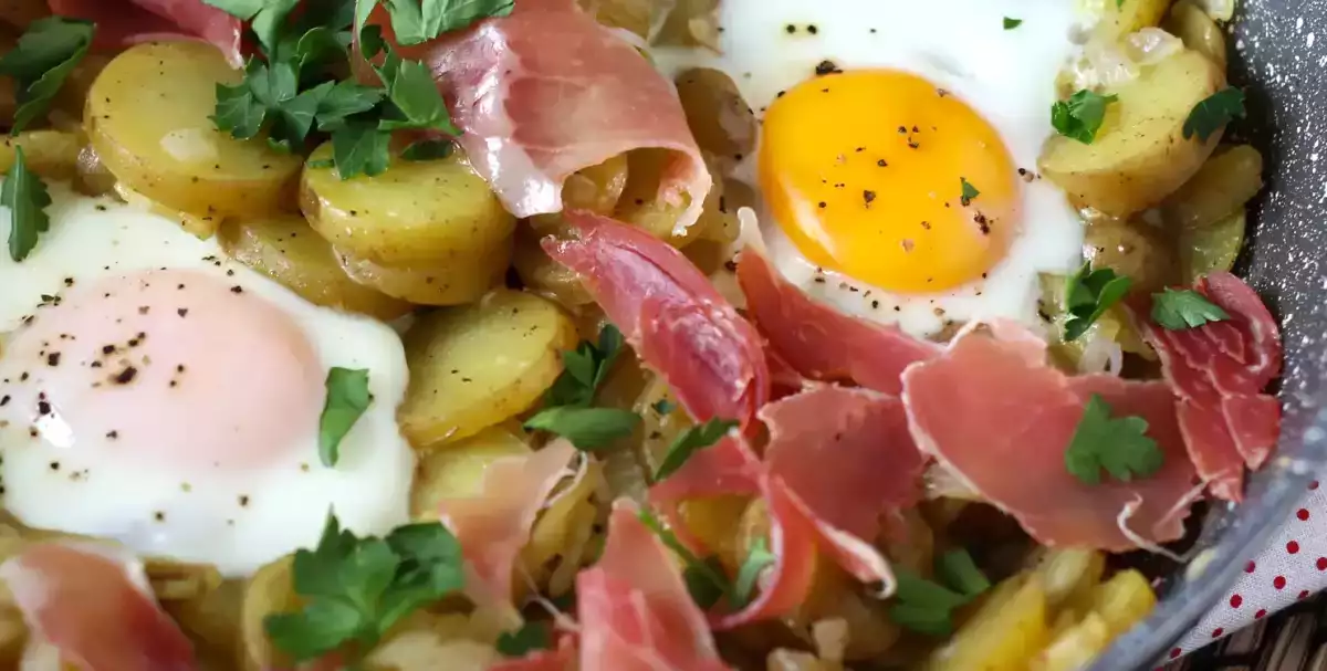 Stuck for ideas tonight? With potatoes and eggs, you already have almost everything you need for this meal