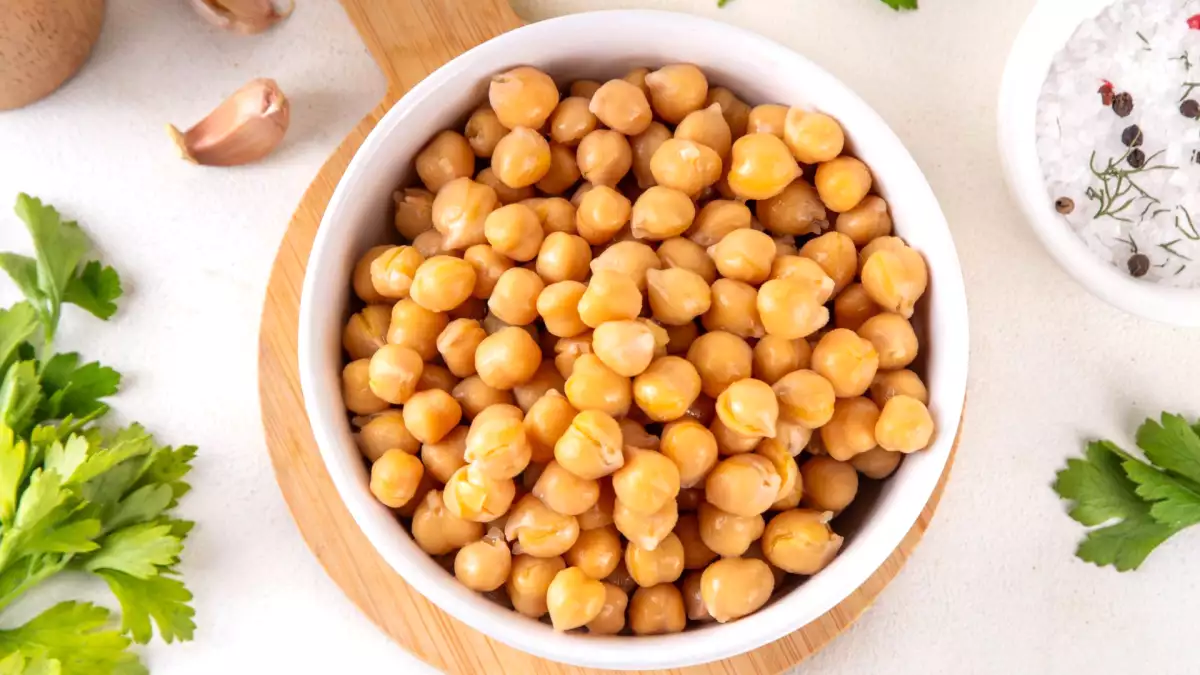 Baking soda and chickpeas: does adding it to the cooking water actually make a difference?
