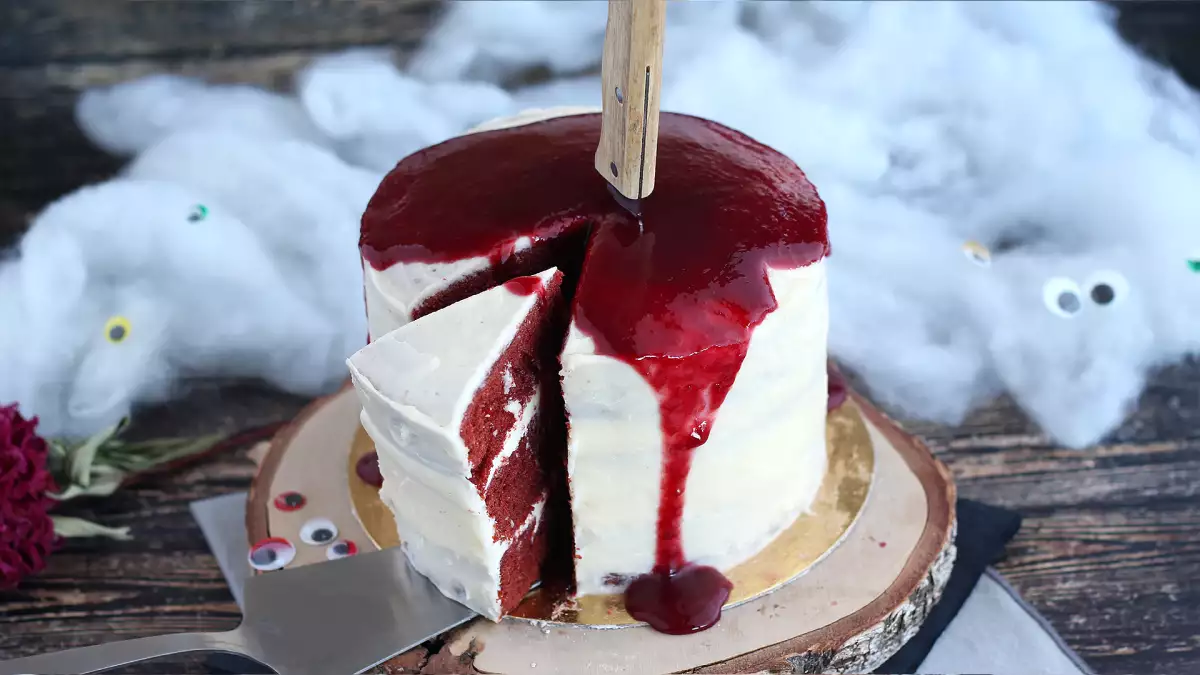 Halloween Red Velvet: the spectacular cake that makes an instant impression