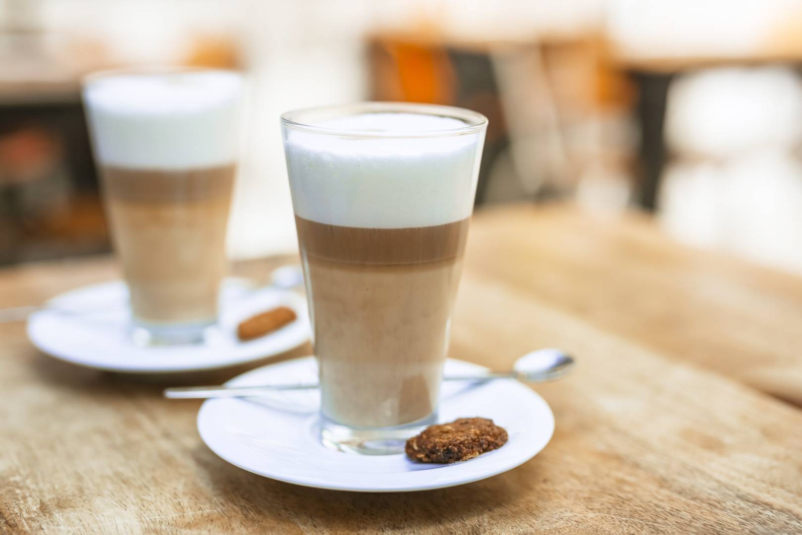 Is coffee with milk healthy? Understand the effects of the combination on your body!