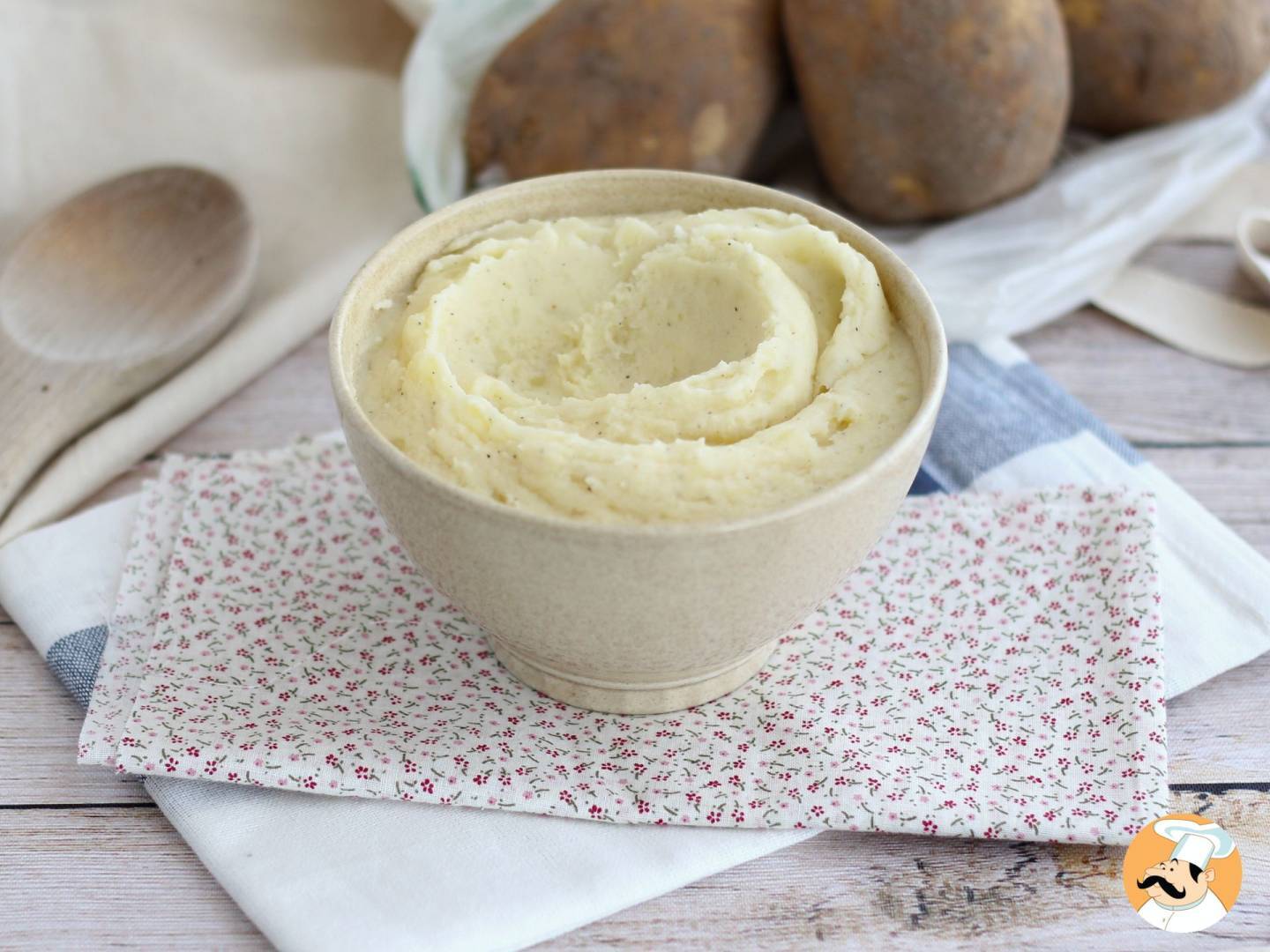 Ever dreamed of tasting the best mashed potatoes? Here's Joël Robuchon's legendary recipe!