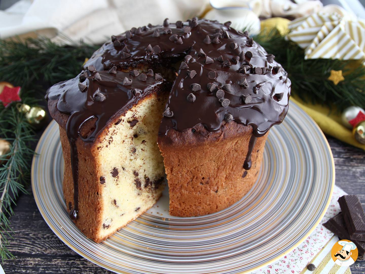 You too can make a perfect chocolate panettone at home: follow this easy recipe!