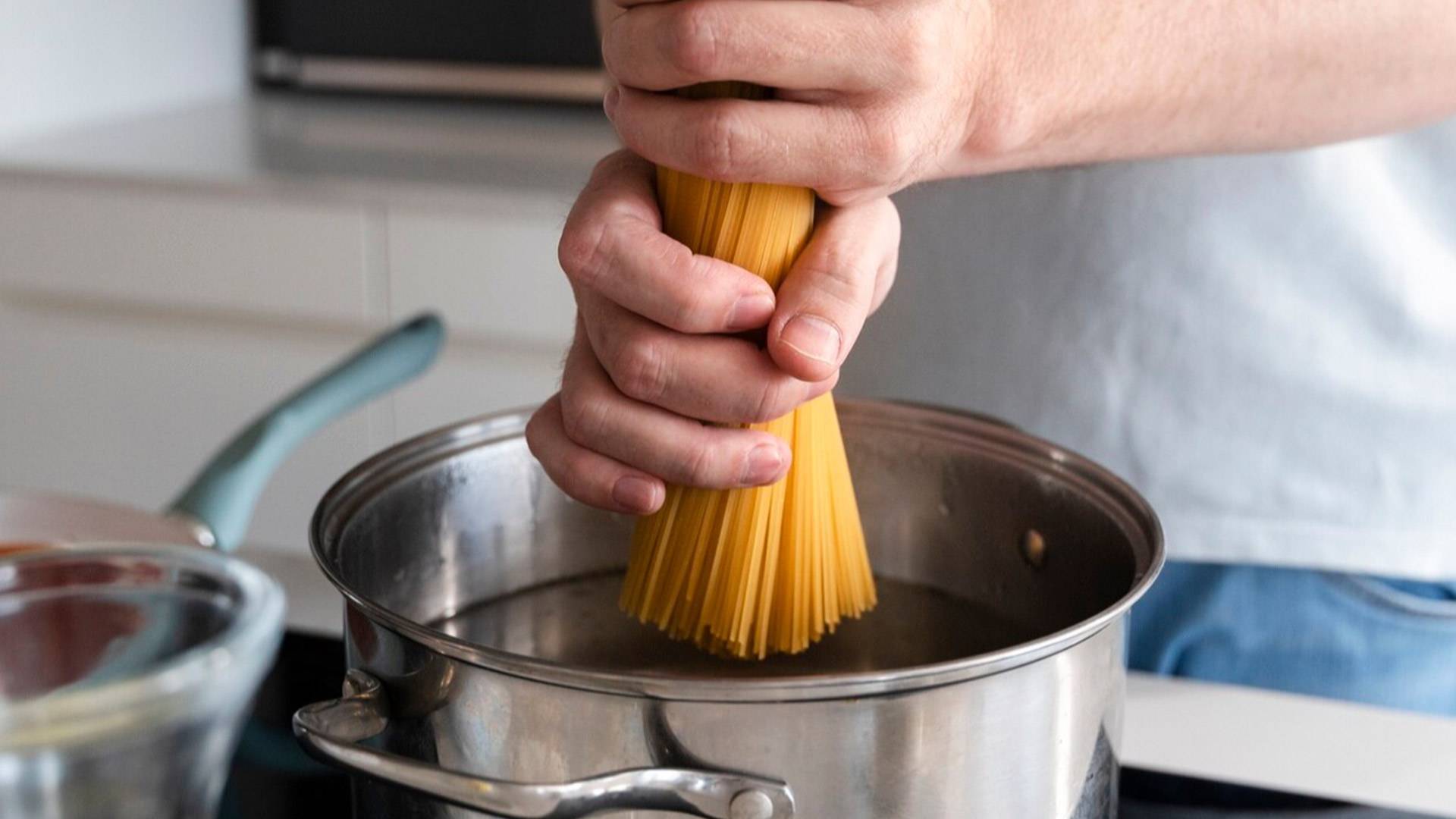 You may be cooking pasta the wrong way and this encourages bacteria to grow. Here's how to avoid it!