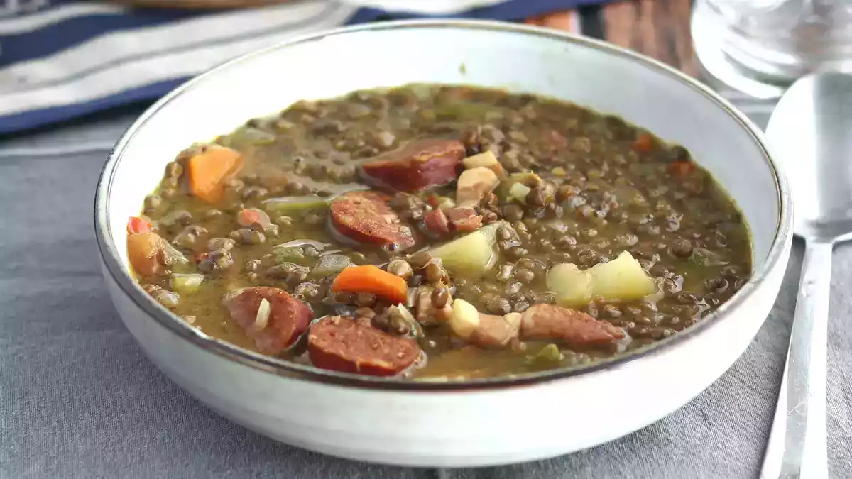 The tricks that will change the way you cook: How to thicken stews and achieve the ideal texture.