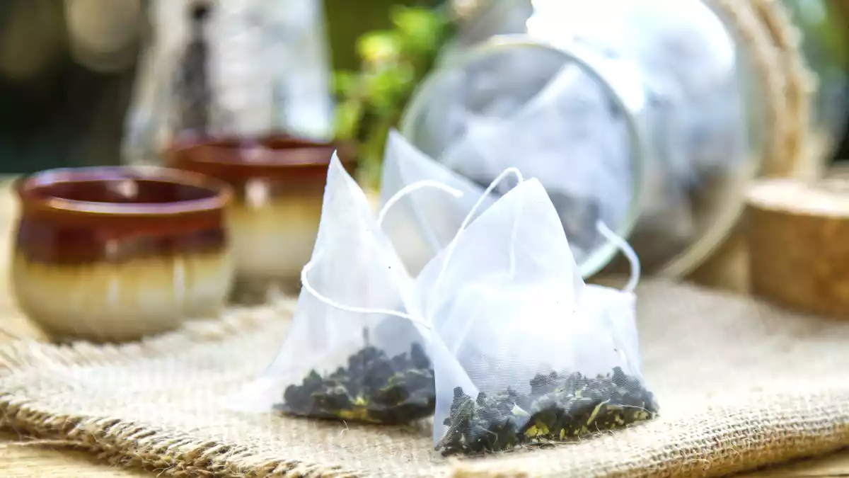 Consuming tea bags can be a risk to your health and here we tell you why you should avoid it as soon as possible.