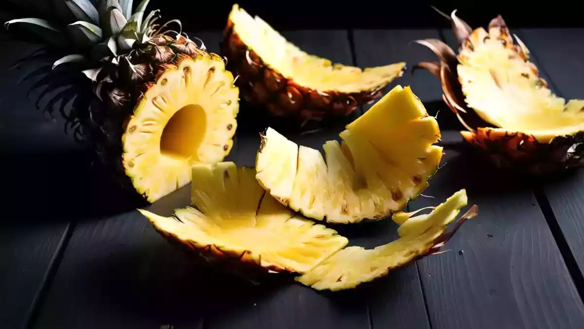 Don't throw it away! The pineapple peel holds a valuable secret!