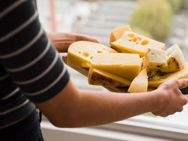 Can you freeze cheese? Find out which are ideal and which are not...