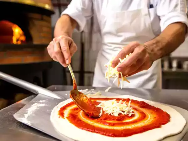 Goodbye traditional mozzarella cheese? Here comes vegan cheese on pizza