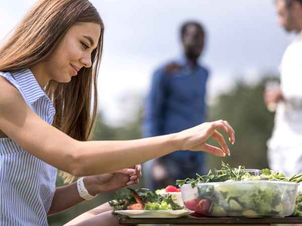 Why are we less hungry in hot weather?
