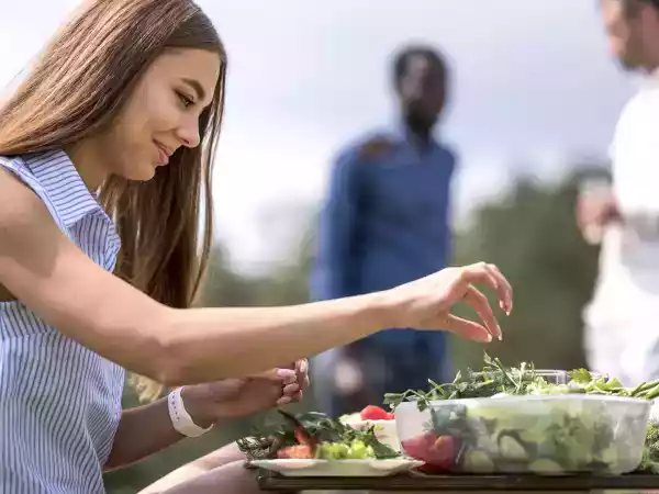 Why are we less hungry in hot weather?