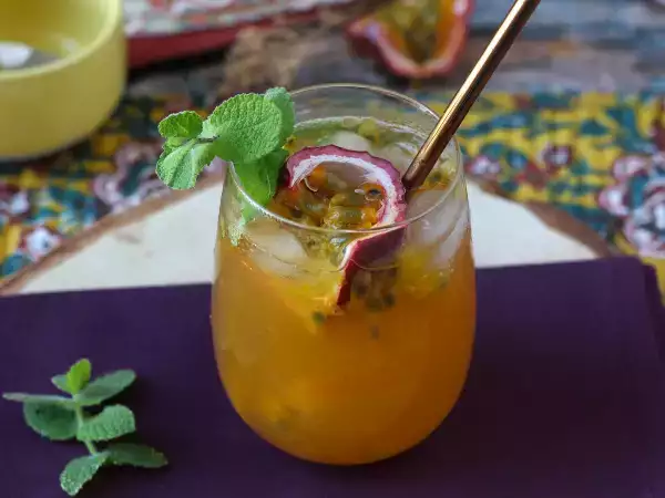 8 super refreshing summer drinks you can make right at home (#5 is amazing!)