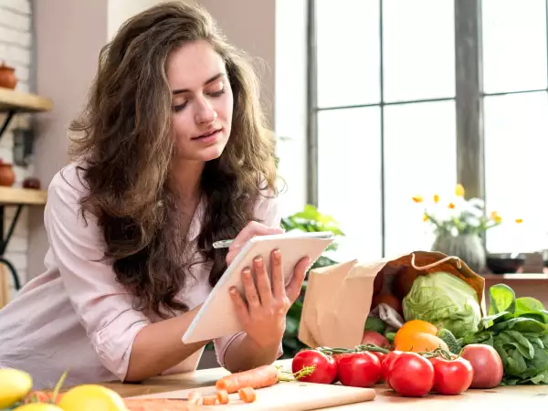 Foods that help you sweat less (and which ones to avoid right away!)