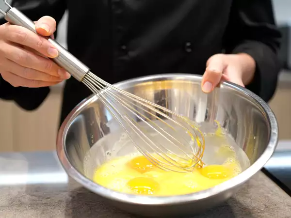 How to substitute eggs in cooking: 8 easy and surprising alternatives