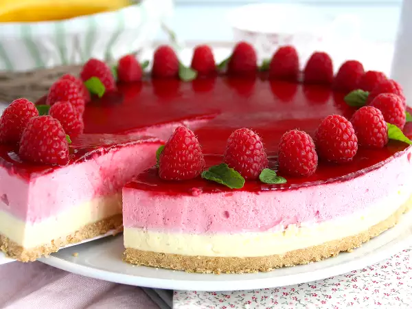 9 desserts that look like they came out of a bakery (but you make them at home)